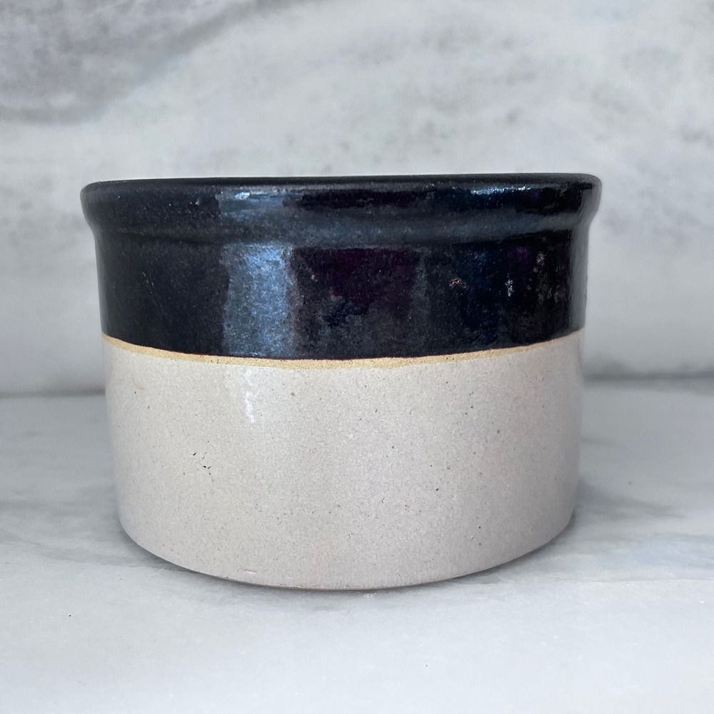 RRP Roseville USA 6.5" Stoneware Crock Two Tone Brown Tan Vintage Pottery Bowl - Picture 6 of 7